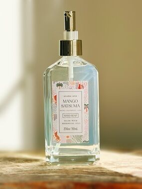 NEW Aroma Aria Mango Satsuma Hand Wash / Soap Glass Bottle Gold Pump 20 OZ